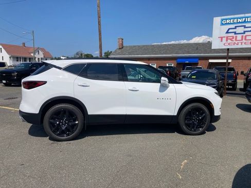 New 2026 Chevrolet Blazer LT w/ Sound & Technology Package AWD/4WD image 30