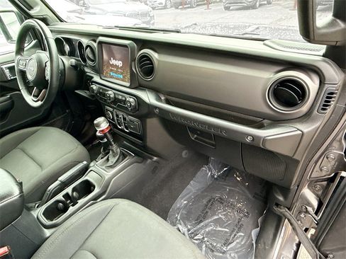 Used 2021 Jeep Wrangler Unlimited Sport S w/ Sun And Sound Package image 31