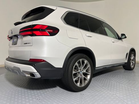 Used 2025 BMW X5 sDrive40i w/ Premium Package image 7
