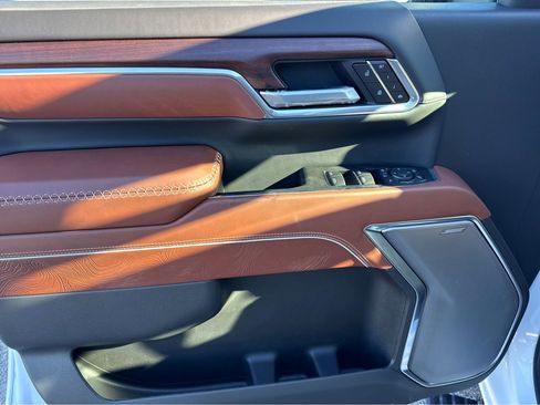 New 2026 GMC Sierra 2500 Denali Ultimate image 9