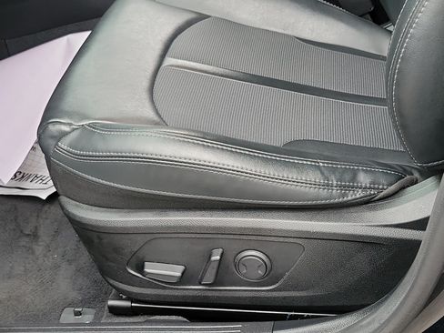 Used 2022 Kia K5 GT-Line FWD image 17