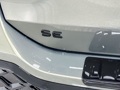 New 2026 Volkswagen Tiguan SE R-Line image 25