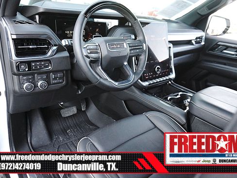 Used 2026 GMC Yukon XL Elevation w/ Elevation Premium Package AWD/4WD image 10