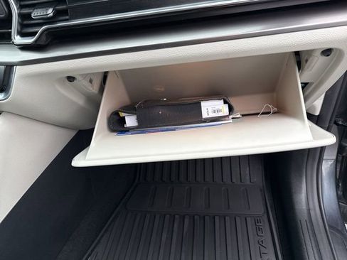 Used 2023 Kia Sportage EX image 44