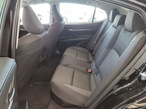 Used 2025 Toyota Camry LE image 10