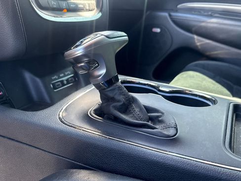 Used 2018 Dodge Durango SRT w/ Technology Group AWD/4WD image 23