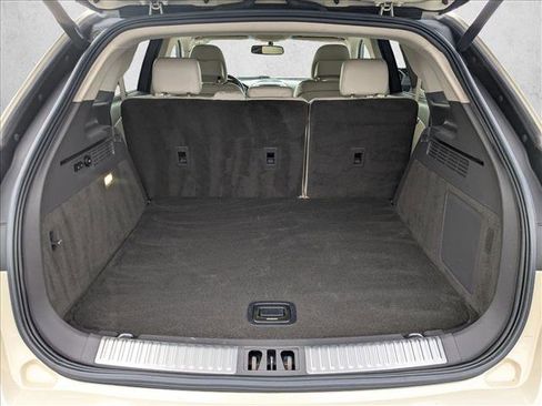 Used 2016 Lincoln MKX Reserve w/ Cargo Utility Package FWD image 6