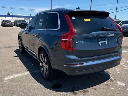 Used 2025 Volvo XC90 B6 Ultra AWD/4WD image 8