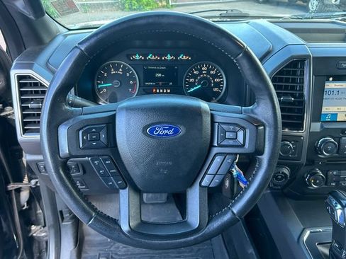 Used 2018 Ford F150 XLT w/ Equipment Group 302A Luxury AWD/4WD image 22