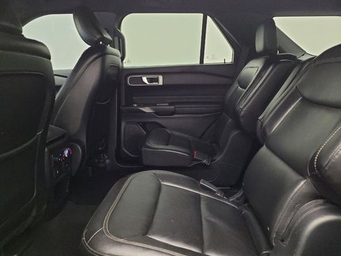 Used 2020 Ford Explorer XLT w/ Equipment Group 202A image 18
