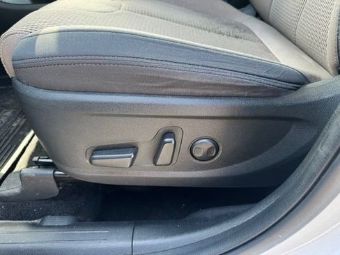 Used 2022 Hyundai Santa Fe SEL w/ Cargo Package AWD/4WD image 23
