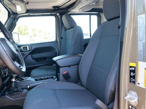New 2026 Jeep Gladiator Sport AWD/4WD image 14