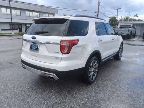 Used 2017 Ford Explorer Platinum AWD/4WD image 5