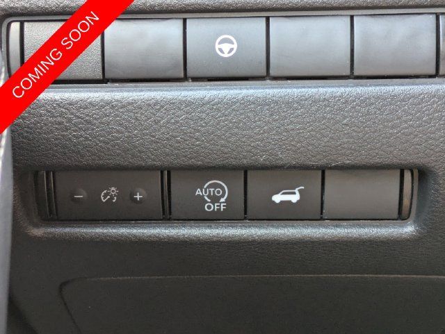 Used 2026 Nissan Rogue SV FWD image 19