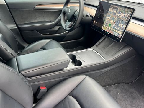 Used 2023 Tesla Model 3 Performance image 16