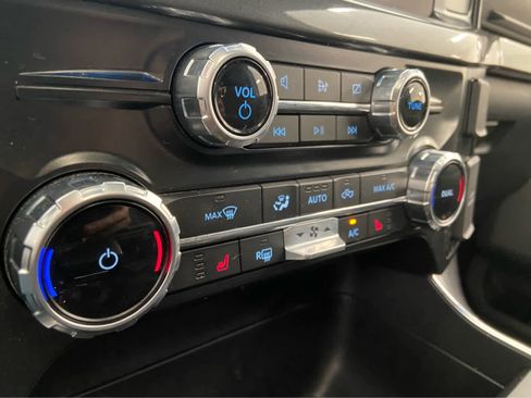 Used 2022 Ford F150 XLT w/ Equipment Group 302A High image 38