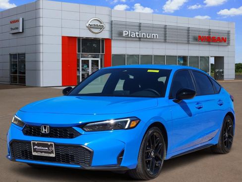 Used 2025 Honda Civic Sport image 2