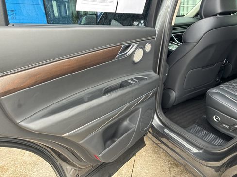 Used 2023 Genesis GV80 3.5T AWD/4WD image 11