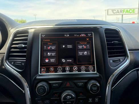 Used 2018 Jeep Grand Cherokee Summit w/ Platinum Series Group AWD/4WD image 36
