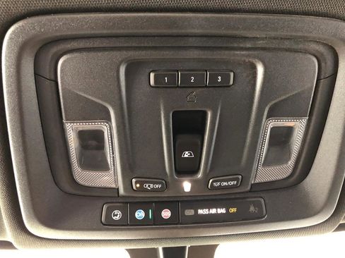 Used 2022 Chevrolet Silverado 2500 High Country AWD/4WD image 19