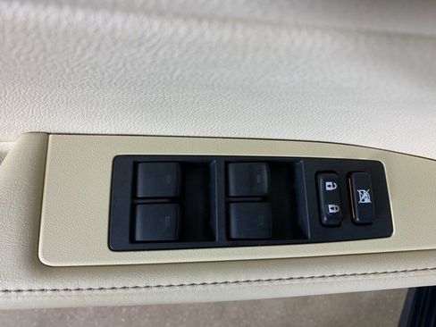 Used 2013 Lexus ES 350 350 image 18