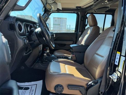 Used 2020 Jeep Wrangler Unlimited Sahara image 17