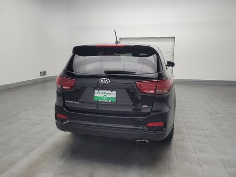 Used 2020 Kia Sorento L image 7