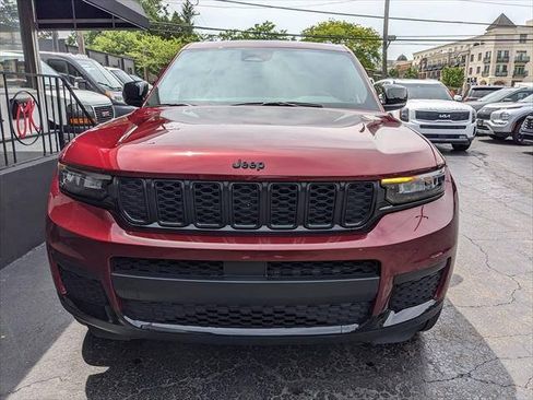 Used 2023 Jeep Grand Cherokee L Laredo AWD/4WD image 7