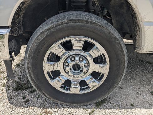 Used 2023 Ford F250 Lariat w/ Lariat Ultimate Package image 12