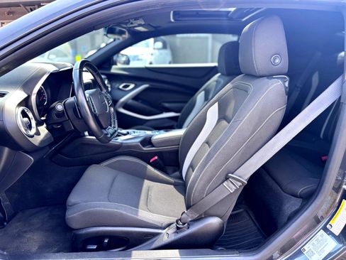 Used 2018 Chevrolet Camaro LT image 8