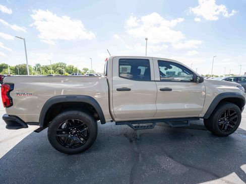 Used 2024 Chevrolet Colorado Trail Boss w/ Advanced Trailering Package AWD/4WD image 6