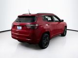 Used 2022 Jeep Compass Limited image 5