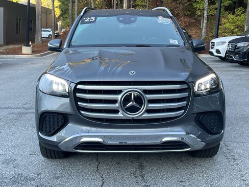 Certified 2025 Mercedes-Benz GLS 450 4MATIC image 3