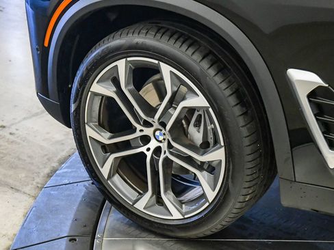 Used 2026 BMW X5 sDrive40i w/ Premium Package image 10