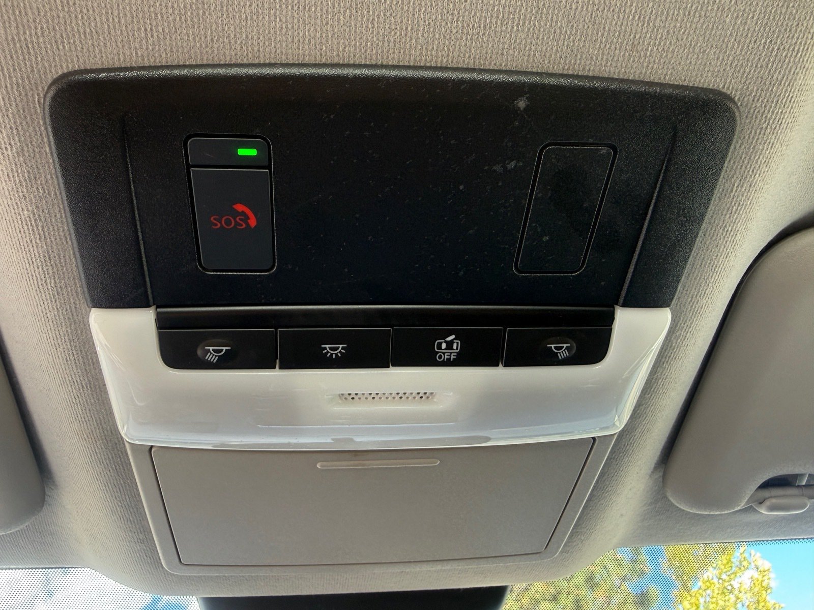 Used 2025 Nissan Sentra SV FWD image 34