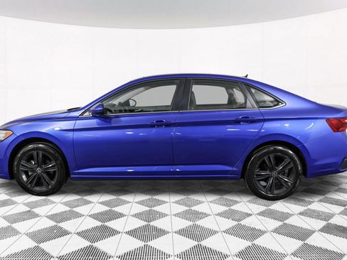 Used 2023 Volkswagen Jetta SE w/ Panoramic Sunroof Package FWD image 22