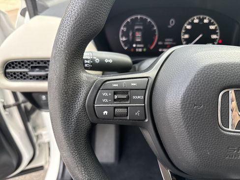Used 2024 Honda HR-V LX image 15