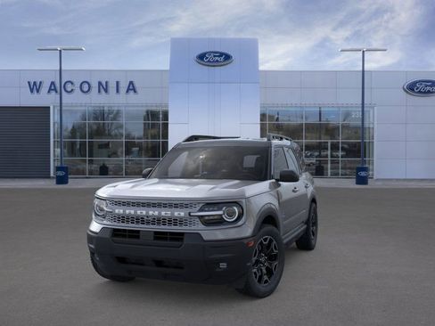 New 2025 Ford Bronco Sport Outer Banks image 2