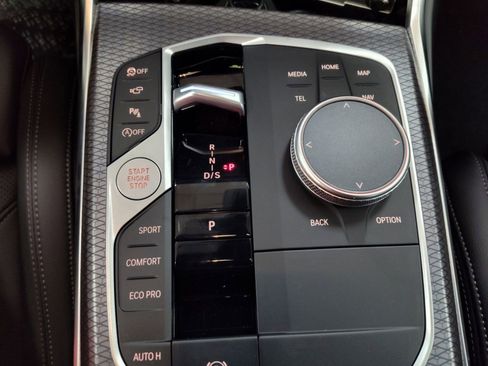 Used 2025 BMW 330i xDrive Sedan w/ Convenience Package image 16