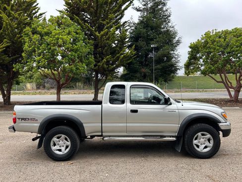 Used 2003 Toyota Tacoma PreRunner image 13