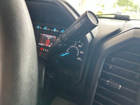 Used 2019 Ford F150 XL w/ Equipment Group 101A Mid RWD image 8