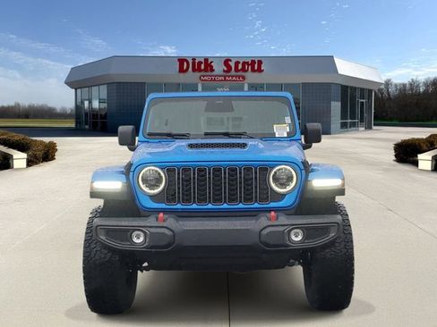 New 2026 Jeep Wrangler Unlimited Rubicon AWD/4WD image 2