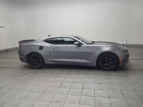 Used 2020 Chevrolet Camaro LT RWD image 11
