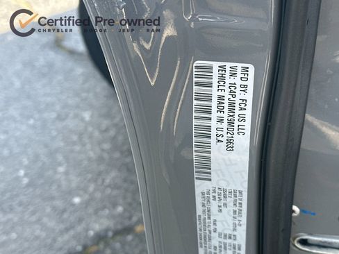 Certified 2021 Jeep Cherokee Latitude Lux w/ Comfort/Convenience Group image 30