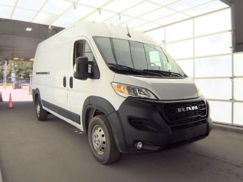 Used 2025 RAM ProMaster 2500 w/ Convenience Group FWD image 1