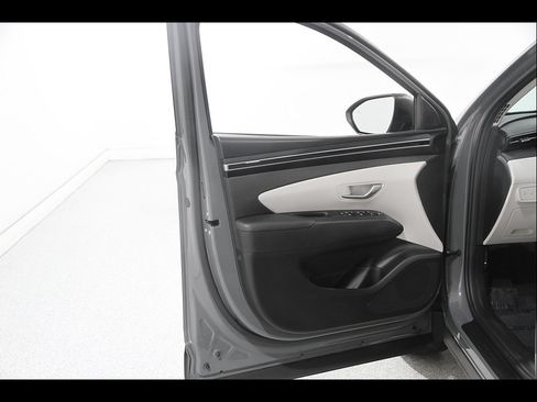 Certified 2024 Hyundai Tucson SEL w/ Convenience Package AWD/4WD image 4