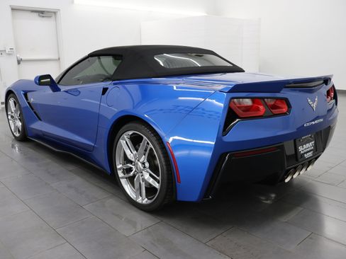 Used 2014 Chevrolet Corvette Stingray Convertible w/ 2LT Preferred Equipment Group RWD image 6