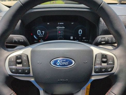 New 2026 Ford Explorer Active RWD image 30