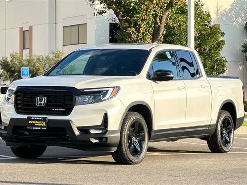 Used 2023 Honda Ridgeline Black Edition image 8
