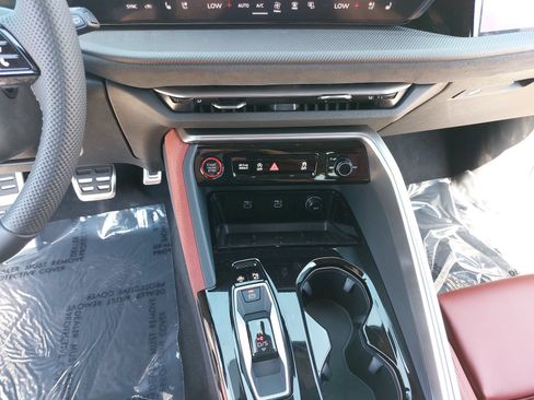 New 2026 Audi SQ5 Premium Plus AWD/4WD image 22